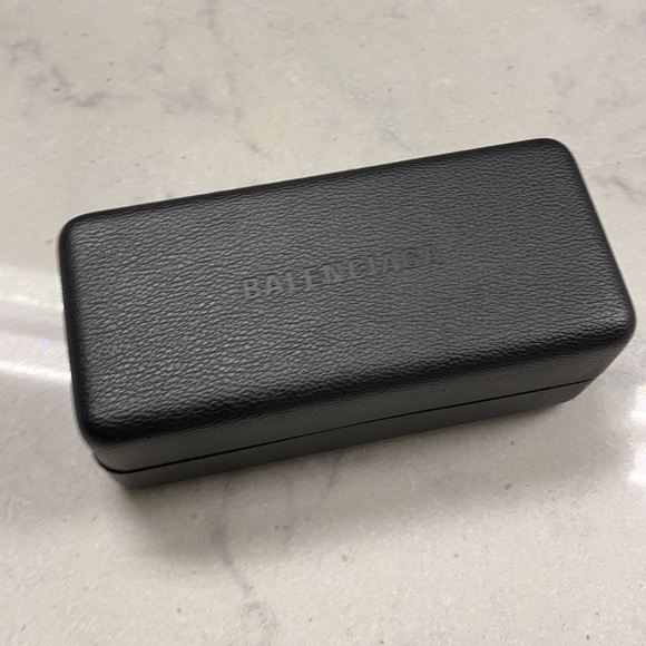 Balenciaga sunglasses - Picture 4 of 9